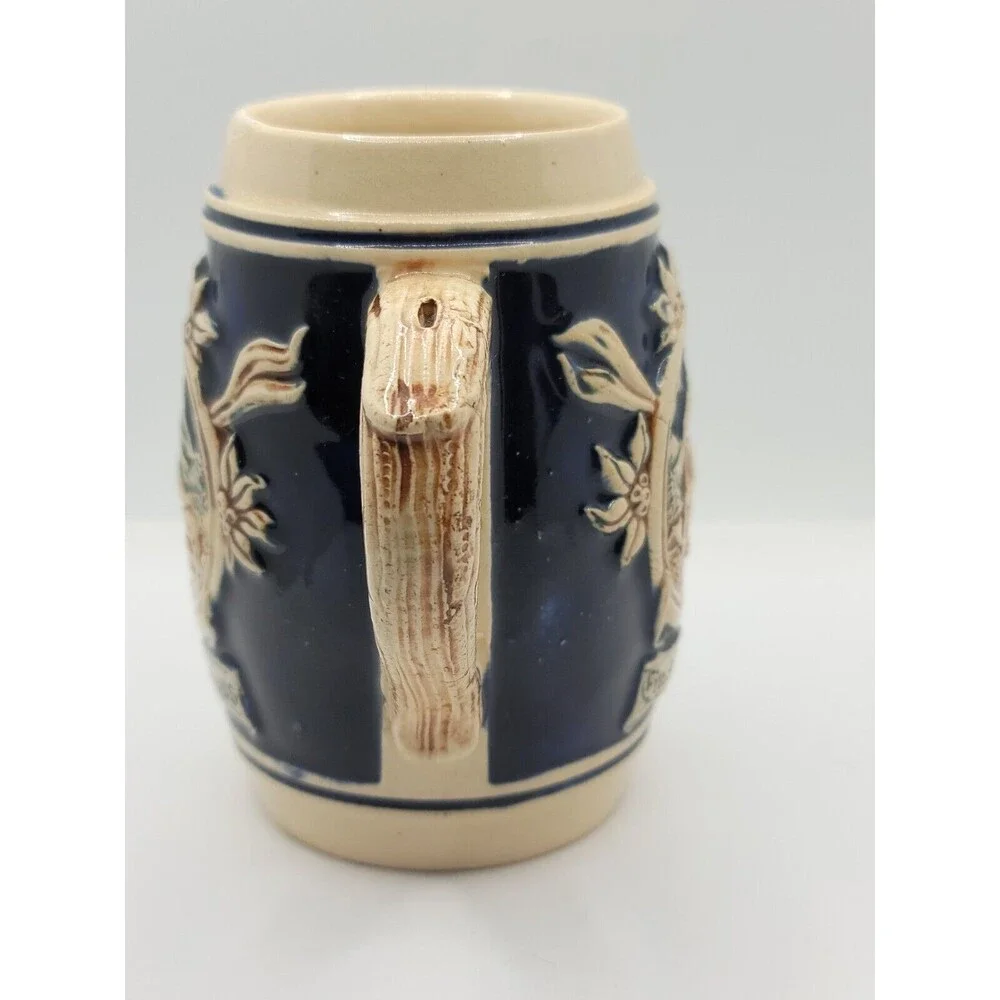 Gerz Germany Beer Stein Couple Kissing Flirting Lovers Courting No Lid 4.5”
